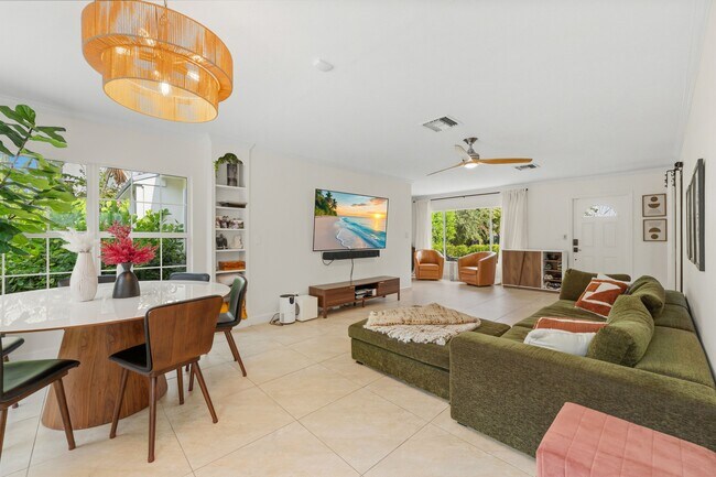 Foto del edificio - 218 Alpine Rd