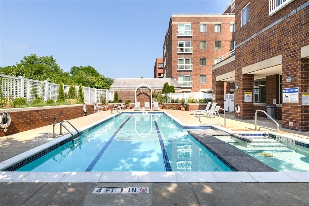 Foto principal - 950 Massachusetts Ave