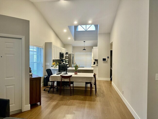 Building Photo - 10194 Allegro Dr