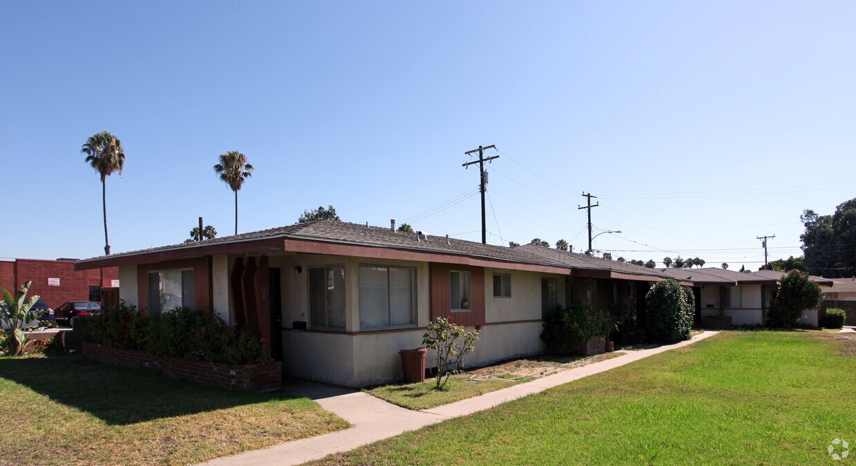 Primary Photo - 1331 S Anaheim Blvd