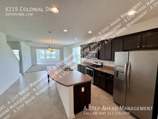 Building Photo - 6219 Colonial Drive - Amazing 3 Bed/2.5 Ba...