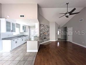 Foto del edificio - 2075 Shadow Pine Dr