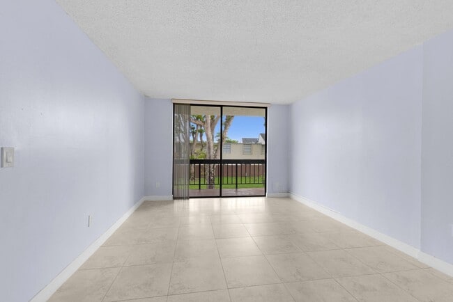 Foto del edificio - Captiva Lakes