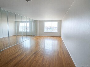 Building Photo - 61-20 Grand Central Pkwy