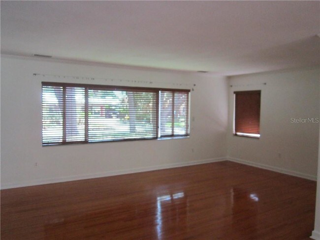 Foto del edificio - 1500 Brightwaters Blvd NE