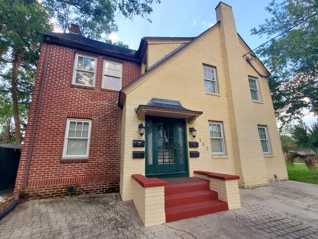 Foto del edificio - 962 Cherry St