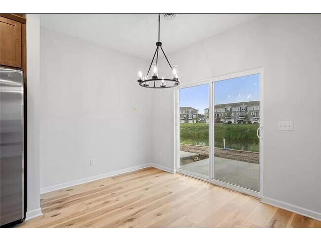 Foto del edificio - 13621 Busch Ln