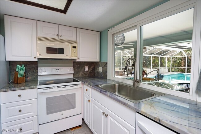 Foto del edificio - 27165 Edenbridge Ct