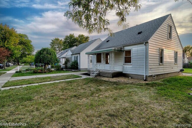 Foto del edificio - 6151 Helen St