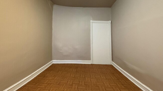 Foto del edificio - 1456 N 56th St