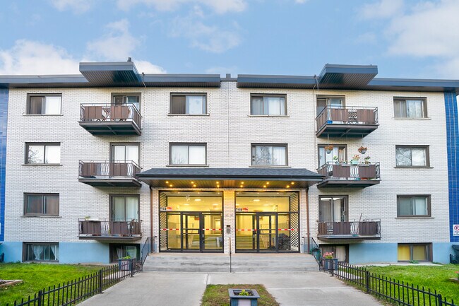 Building Photo - 2425 Av Madison