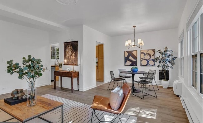Dining area - 3484 Martha Custis Dr