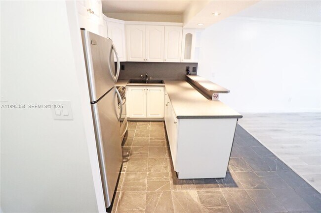 Foto del edificio - 9301 SW 92nd Ave