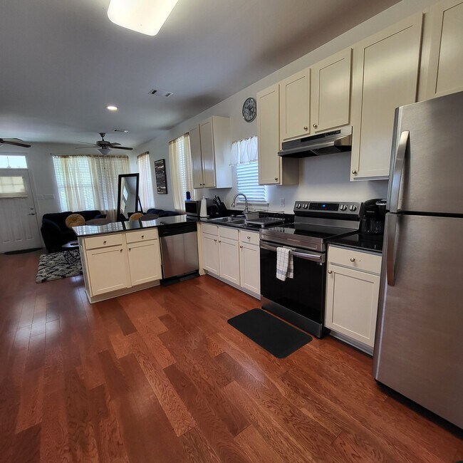 Building Photo - 6226 Lafaye St