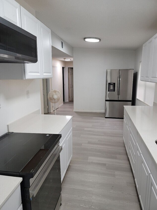 Foto del edificio - 4508 Meadowbrook Ave