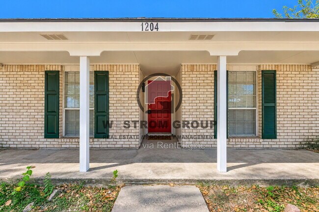 Building Photo - 1204 W Spring Creek Pkwy