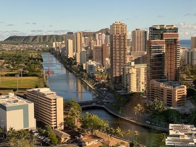 Primary Photo - 1750 Kalakaua Ave