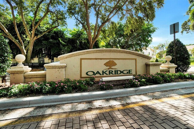 4971 SW 34th Terrace photo'