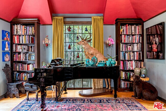 Foto del edificio - 8066 Woodland Ln