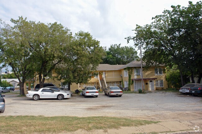 Foto del edificio - 1419-1421 Hurley Ave