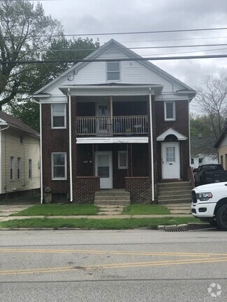 Building Photo - 1033 E 28th St