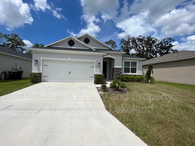 570 Scott Lake Creek Ln, Lakeland, FL 33813 House Rental in Lakeland