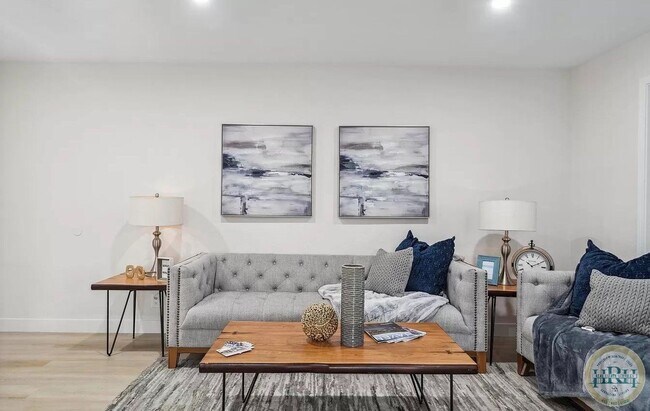 Foto del edificio - Fully Updated 2 BR | 1 BA Condo in Vallejo