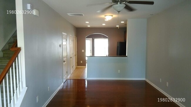 Building Photo - 9609 Turning Wheel Dr