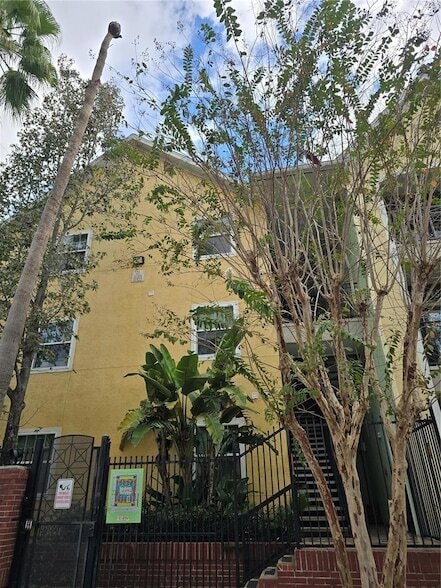 Photo - 1910 E Palm Avenue Unit 11210