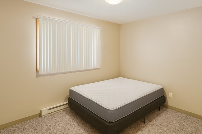 Building Photo - 1117 Expansion Dr