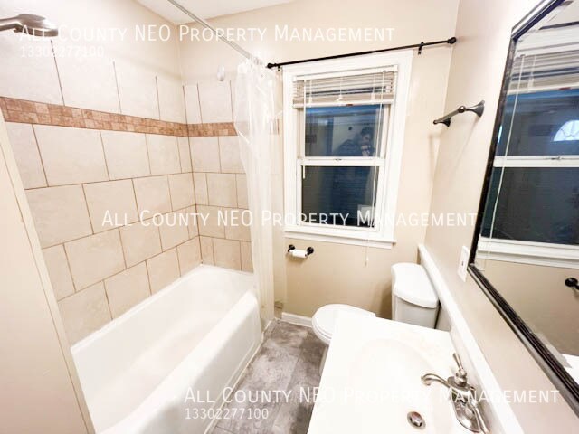 Foto del edificio - 844 Reed Ave
