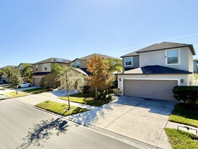 Foto del edificio - 7409 French Marigold Ave.