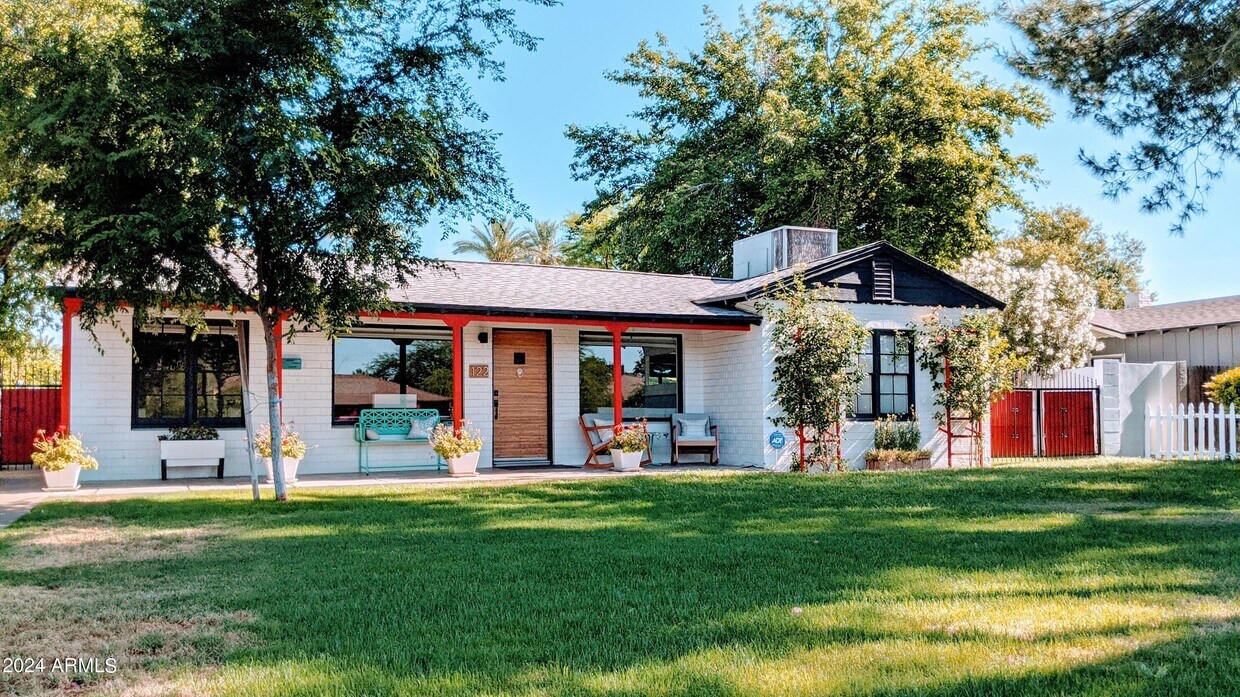 Foto principal - 122 W Pierson St