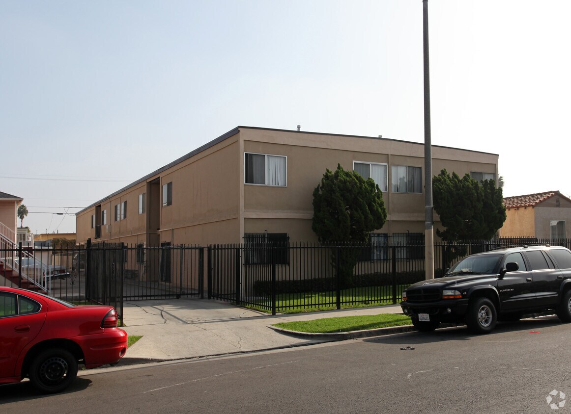 Primary Photo - 6550 Brynhurst Ave