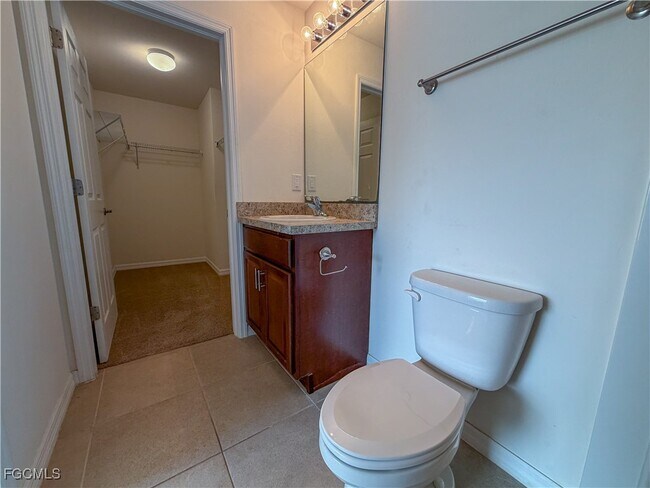 Foto del edificio - 2927 NW 4th Pl