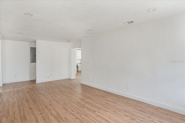 Building Photo - 3307 W Ballast Point Blvd