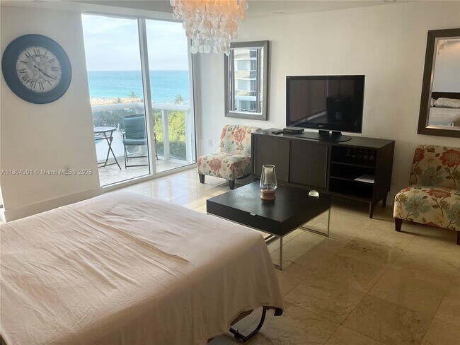 Foto del edificio - 10275 Collins Ave
