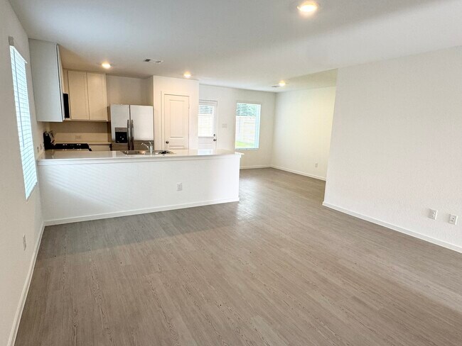 Foto del edificio - 31508 Pianella Ln