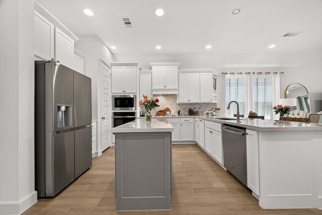 Foto del edificio - 427 Mulberry Creek St