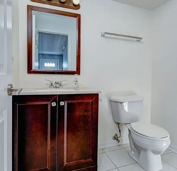 Building Photo - BEAUTIFUL LARGE 3 BED TOWNHOUSE WITH IN-UNIT LAUNDRY!