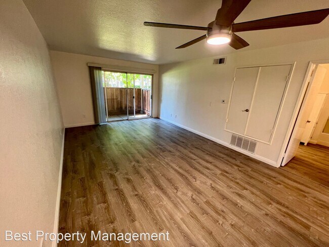 Building Photo - 1 br, 1 bath House - 3177 Chateau Way Apt 103