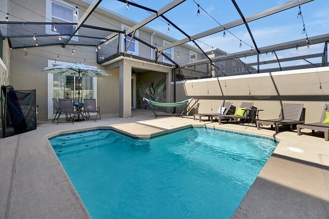 Foto del edificio - 2945 Penelope Loop