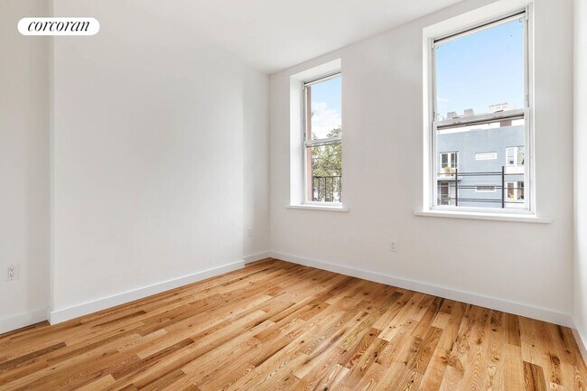 Foto del edificio - 345 22nd St