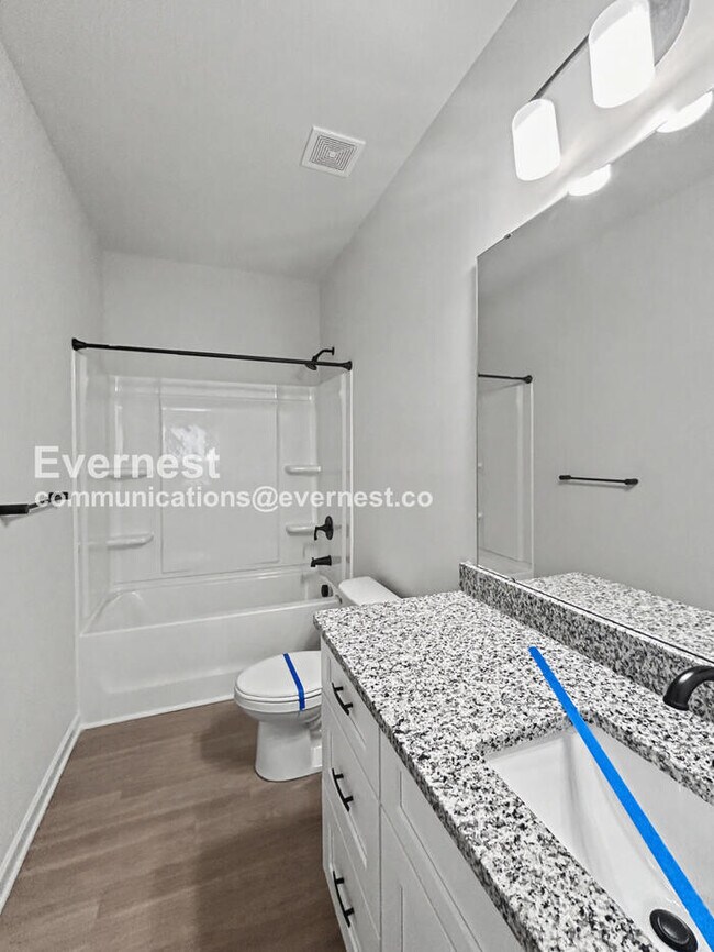 Foto del edificio - 404 S 12th St