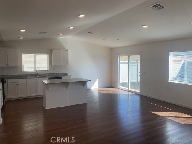 Building Photo - 365 White Gate Pl