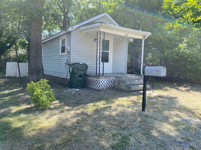 Building Photo - 511 Galveston St