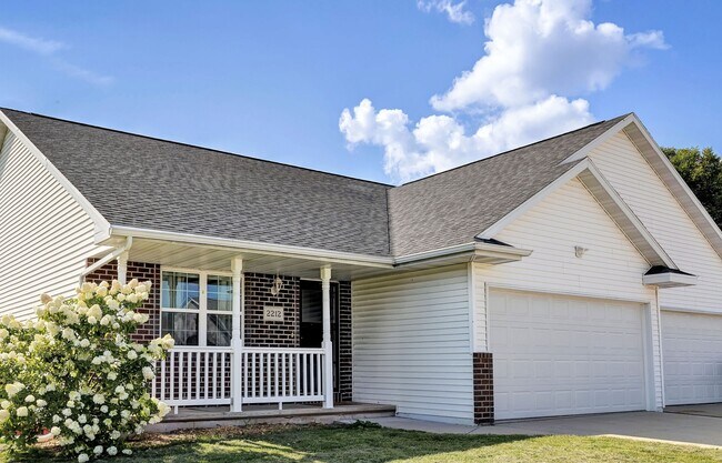 Building Photo - 2212 Rygar Ct
