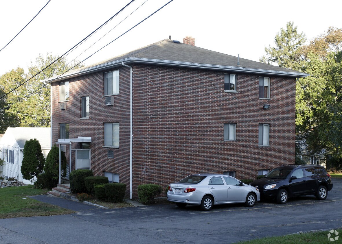 Building Photo - 1-9 Dunns Hill Rd