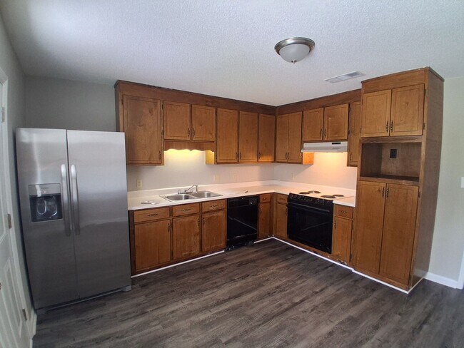 Foto del edificio - 2 bedroom/2 bath duplex!!