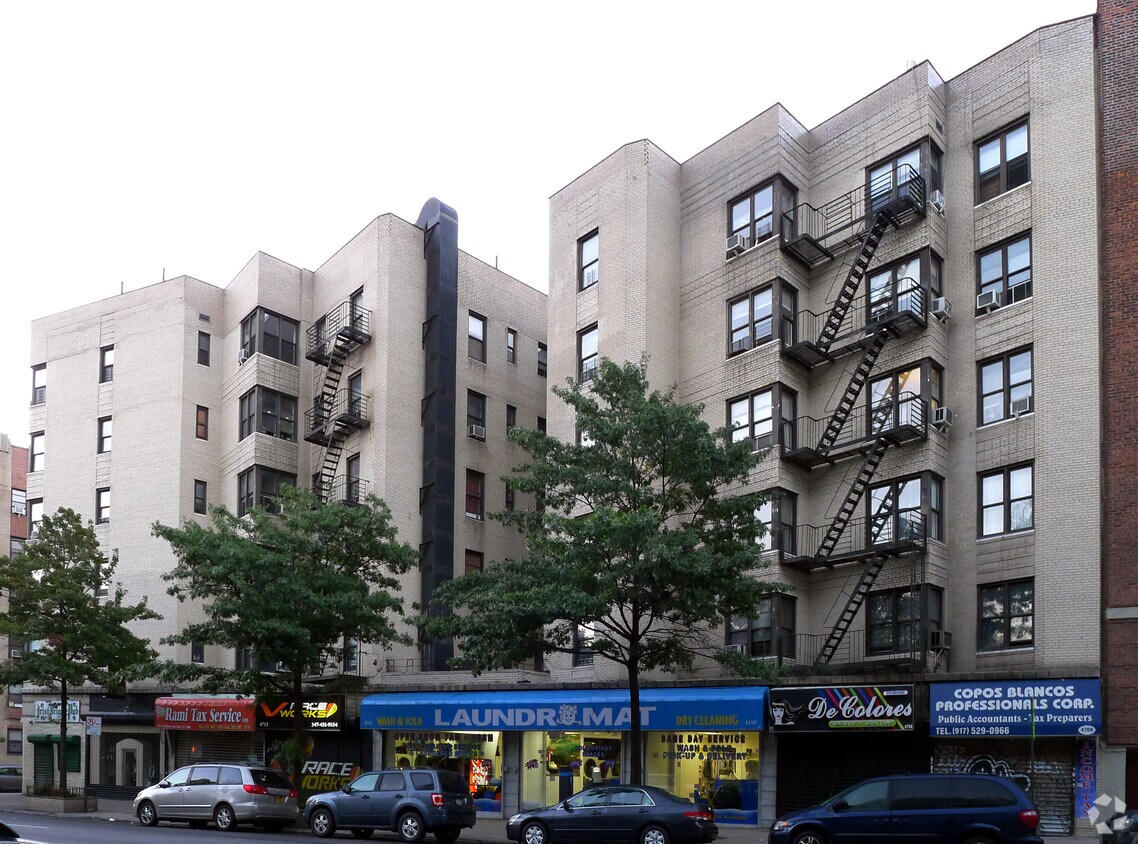 Building Photo - 4708-4712 Broadway